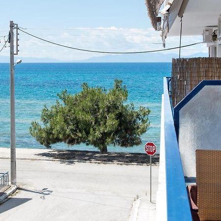 Seafront 2 Bedrooms Apartment Nea Iraklia Ngoại thất bức ảnh